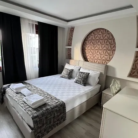 The Logo Family Apart Apartment *